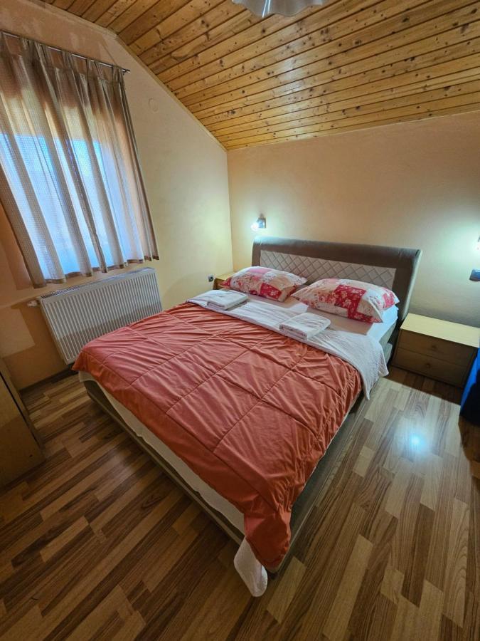 House Mirjana Hotel สโมลยานัซ ภายนอก รูปภาพ