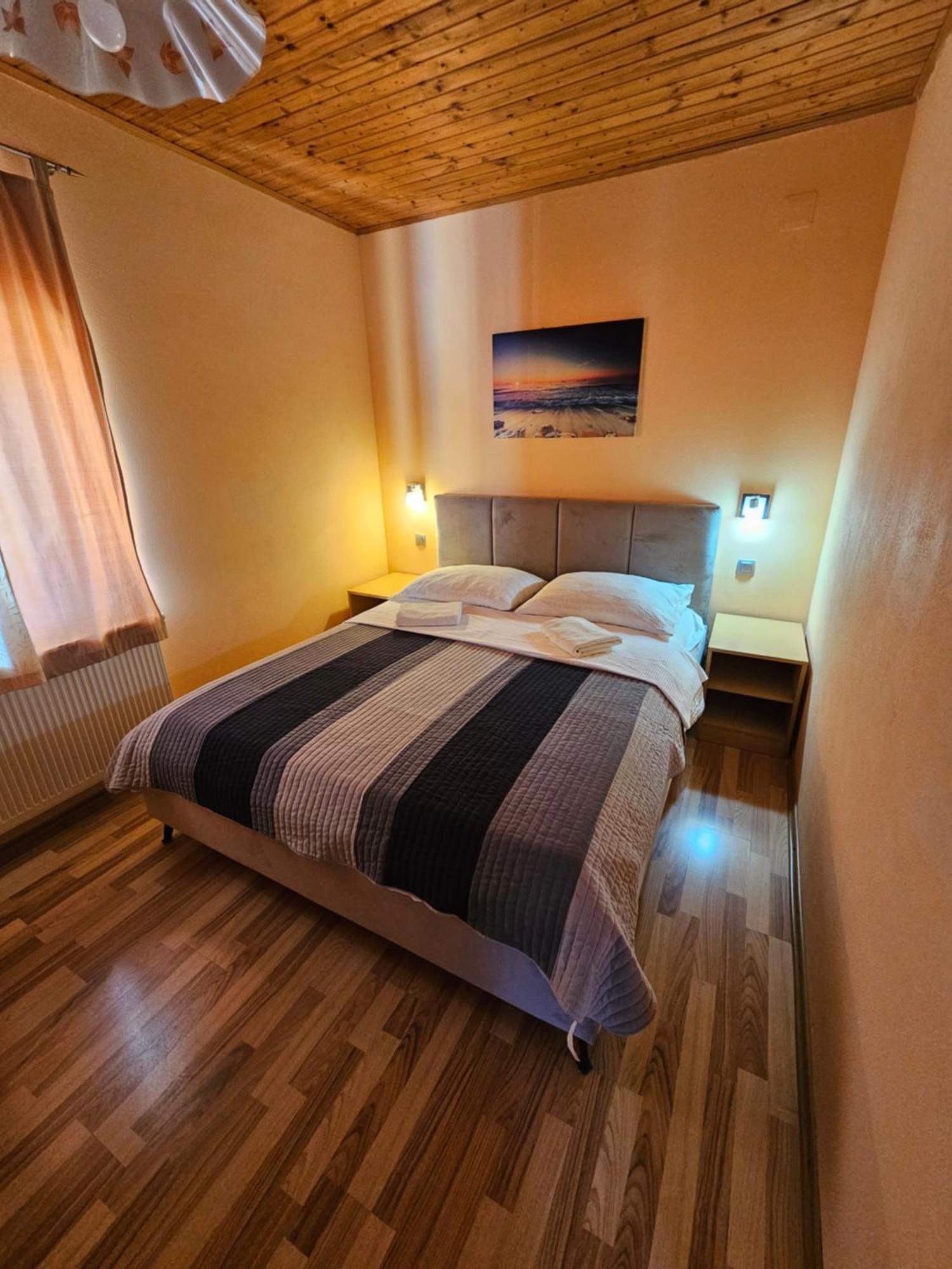 House Mirjana Hotel สโมลยานัซ ภายนอก รูปภาพ